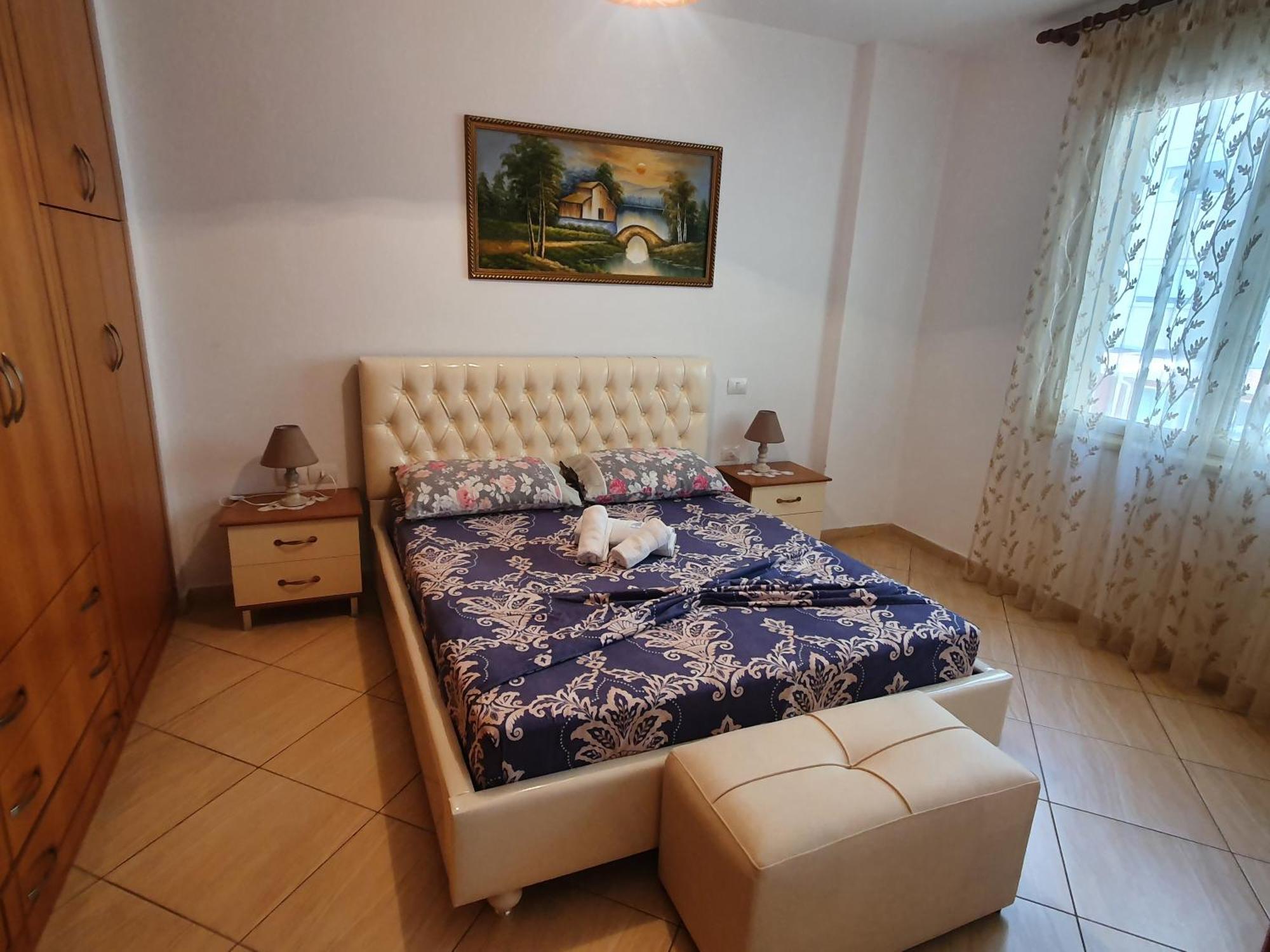 Apartment Me Qera Lungomare Vlore Medem1 Buitenkant foto