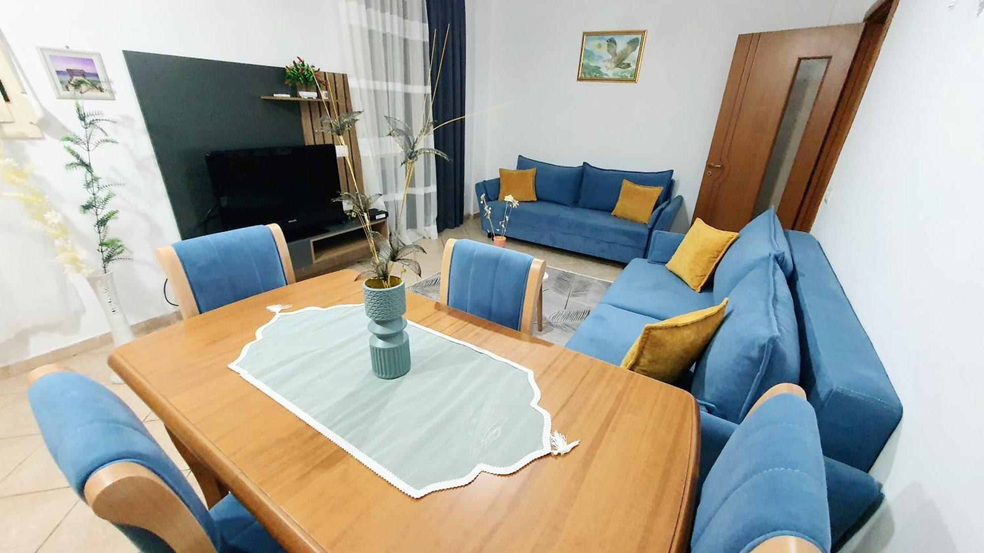 Apartment Me Qera Lungomare Vlore Medem1 Buitenkant foto